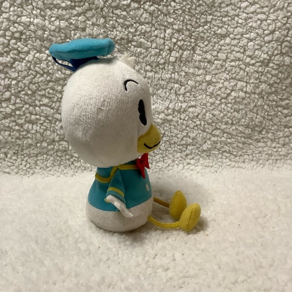 Hallmark Donald Duck Disney Plush - Picture 7 of 7